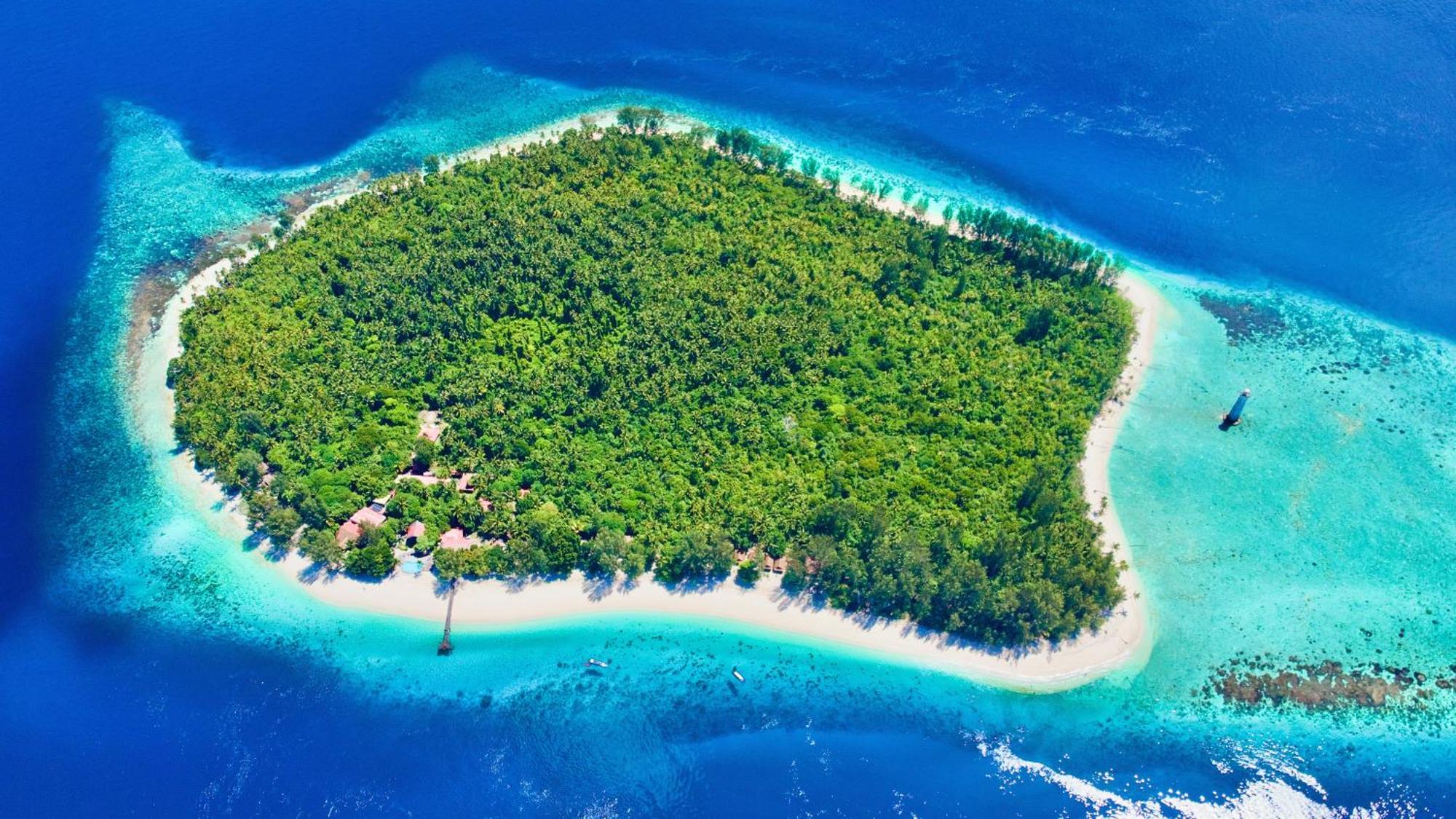 Agusta Eco Resort Pulau Mansuar Buitenkant foto