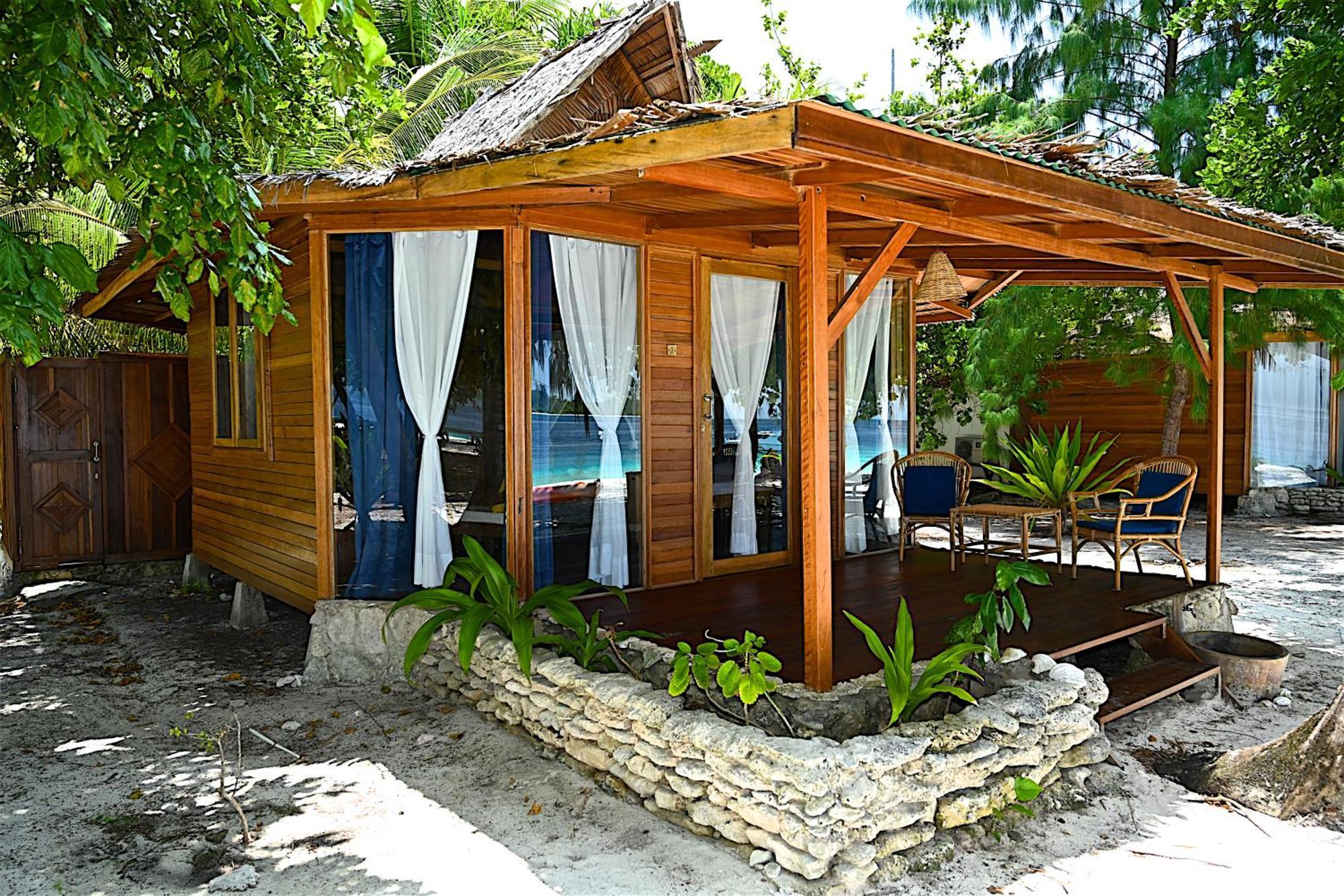 Agusta Eco Resort Pulau Mansuar Buitenkant foto